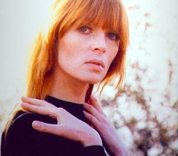 SMRT SI ŘÍKÁ ROCK'N'ROLL: Nico (34.)